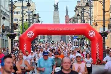 Brama Wielokąt w Warszawie na Biegu Rossmann 