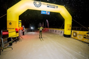 Brama startowa Vento z oświetleniem LED o nietypowych wymiarach dla Bieg Piastów