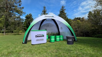 Zestaw eventowy stałociśnieniowy z linii Vento dla firmy Dewonit