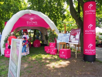 Zestaw reklamowy z namiotem Pająk dla miasta Kutno