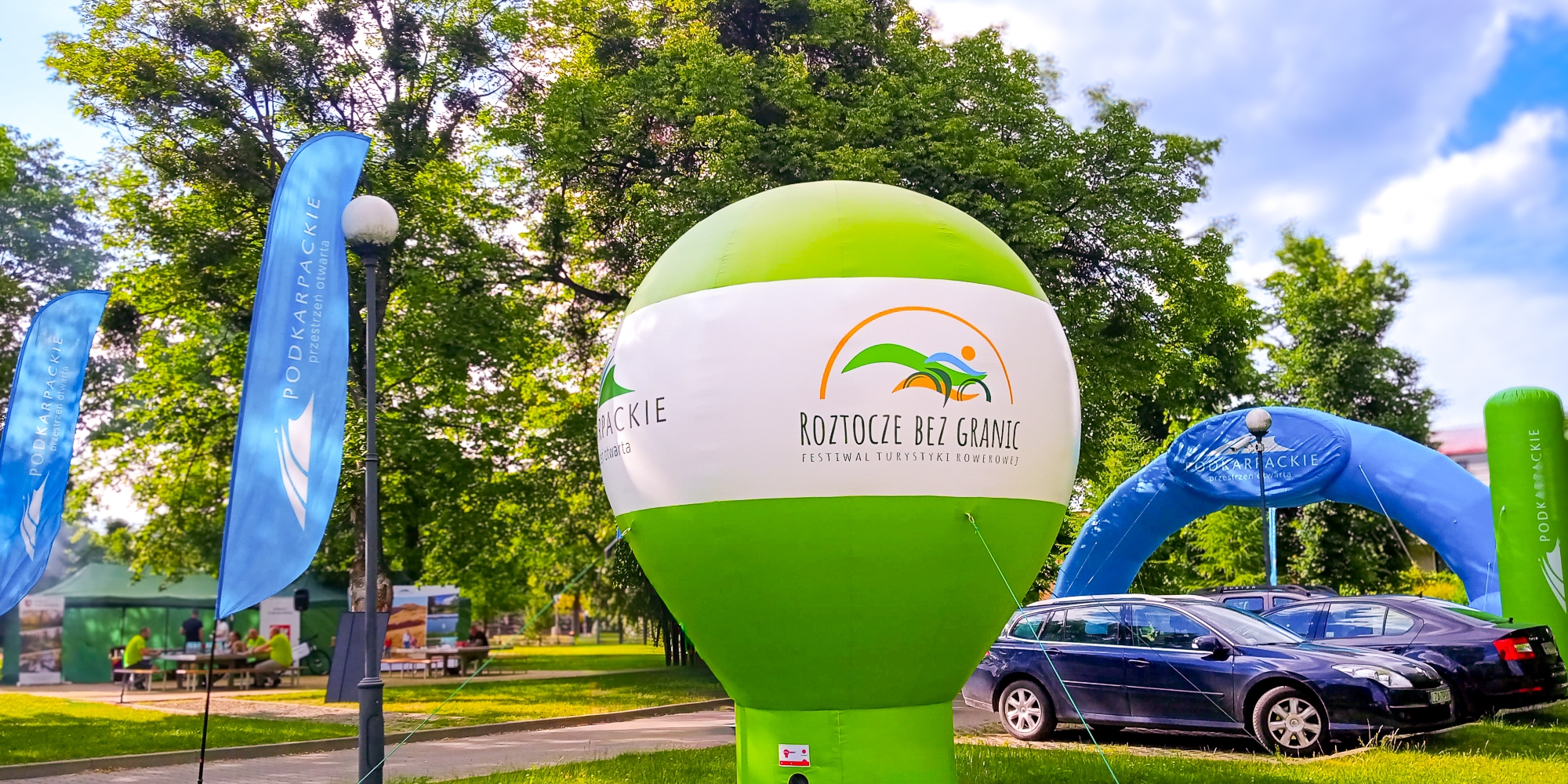 Balon reklamowy model Alfa, wysokość 4m podczas biegów 