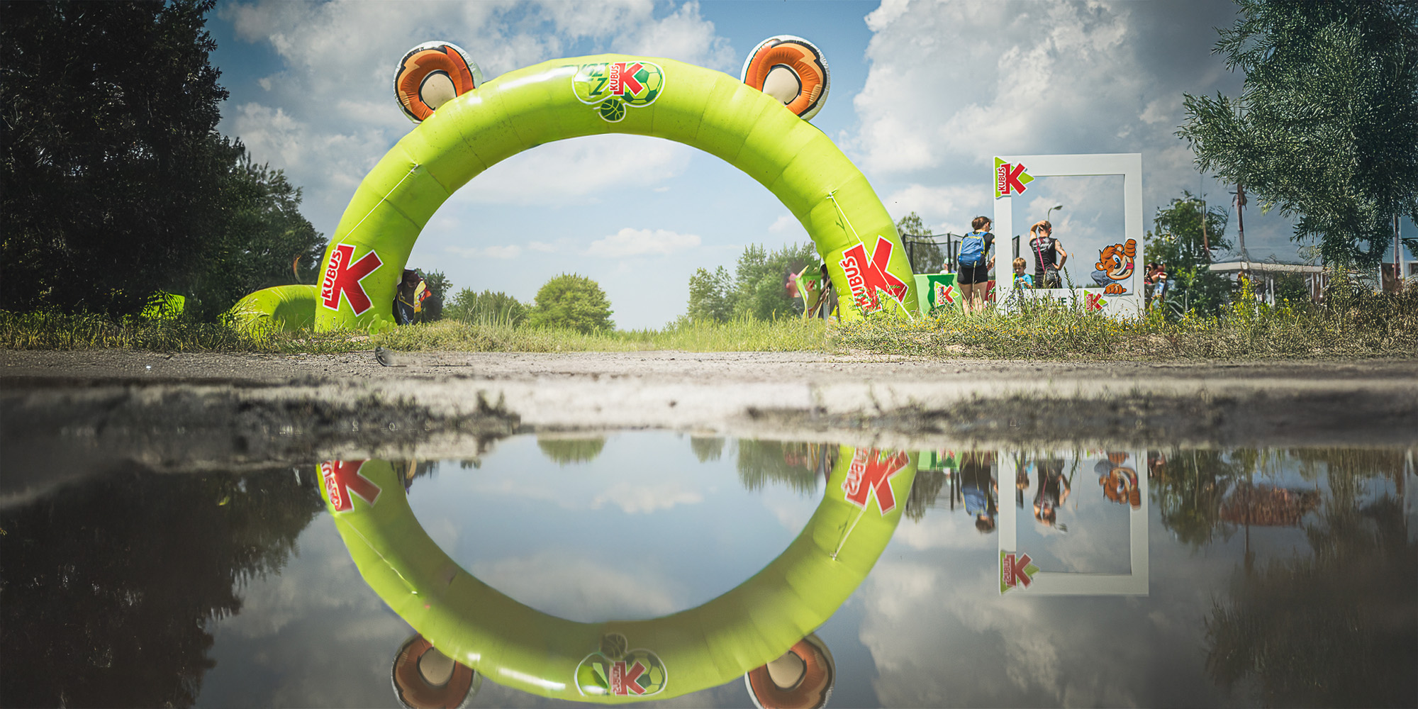 Brama reklamowa Łuk z elementem 3D dla firmy Kubuś